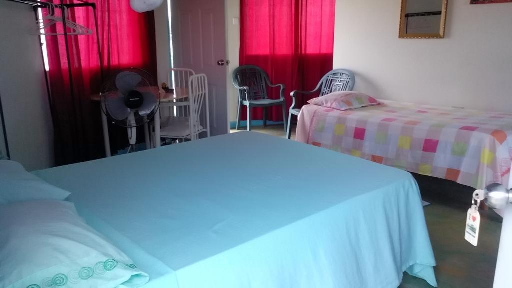 Waikiki Guest House เทรเชอร์ บีช ห้อง รูปภาพ
